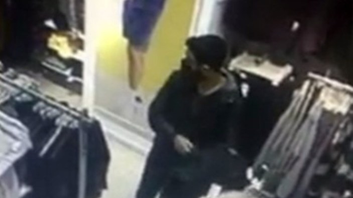 Bakırköy'de aynı mağazadan 3 kez kıyafet çalan şahıs yakalandı
