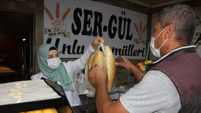 Antalya'da zamlara kızan fırıncı, ekmeği 2.25 liraya indirdi