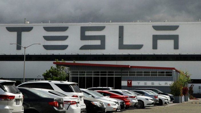 Tesla çalışanı, tacize uğradığını iddia ederek şirkete dava açtı
