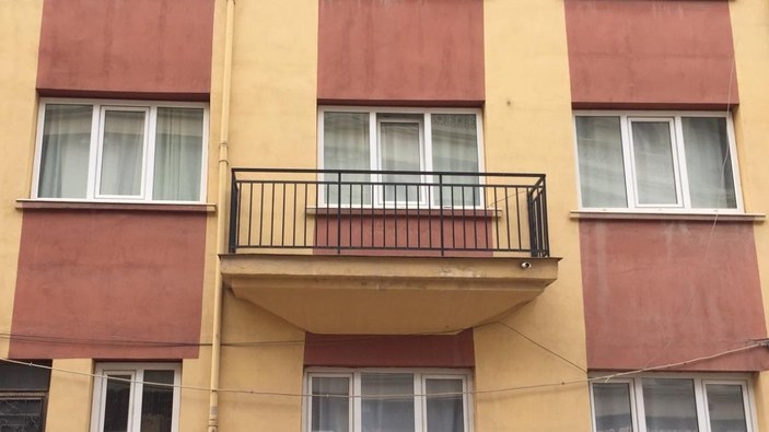 Eskişehir'de balkonu yapıp kapıyı unuttular