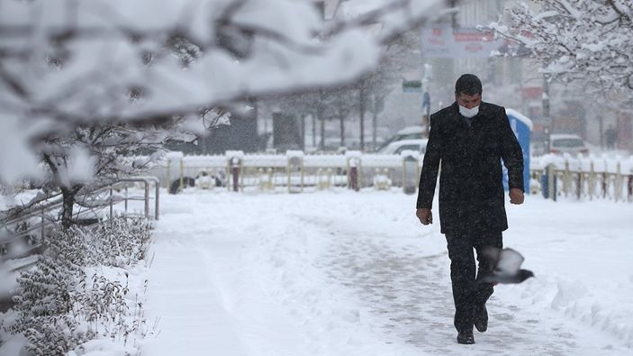 Türkiye yağışlı havanın etkisi altına giriyor