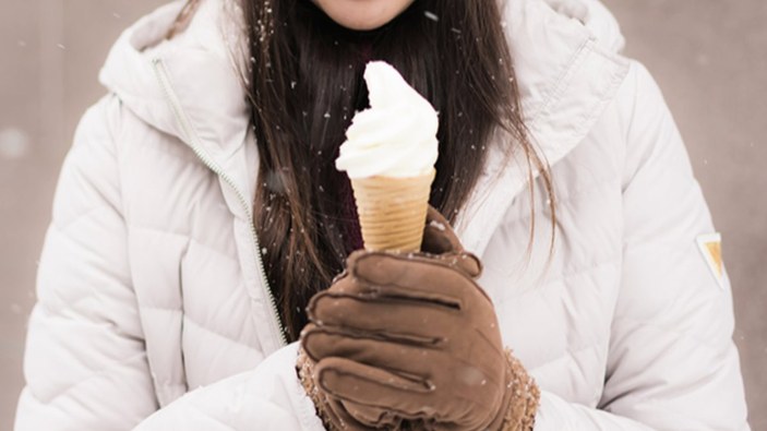 Kışın soğuk yiyecekler tüketmemeniz için 5 neden