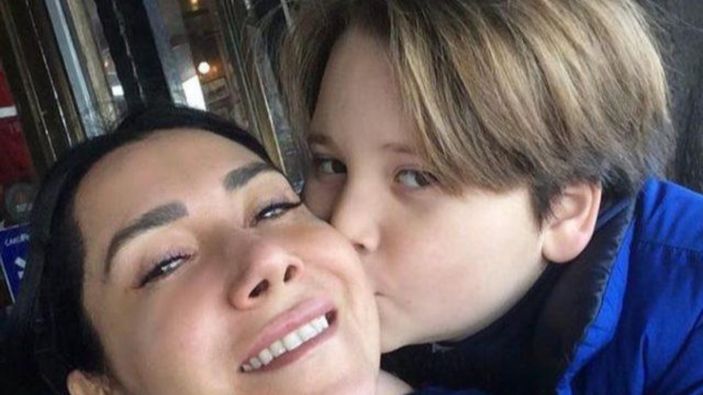 Hüseyin Kaya Çilingiroğlu, annesi Feraye Tanyolaç'ı paylaştı