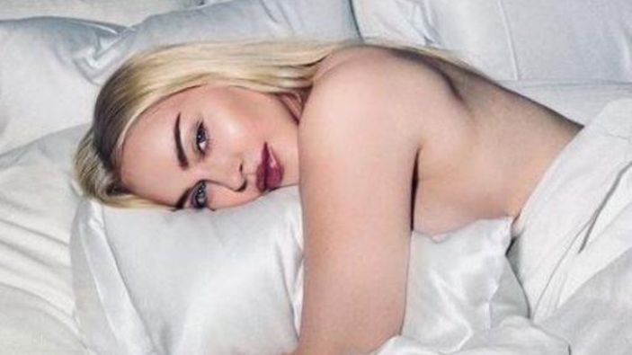 Madonna'nın yatak pozları