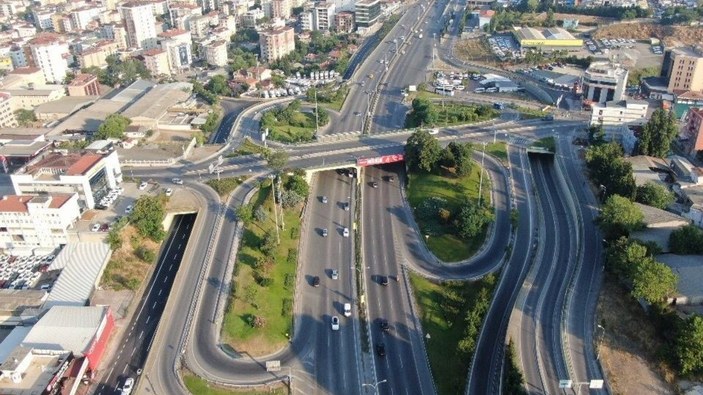İstanbul'da bayramın ilk gününde yollar boş kaldı