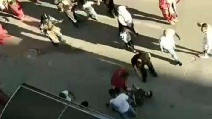Bursa'da mehter eşliğinde kavga kamerada