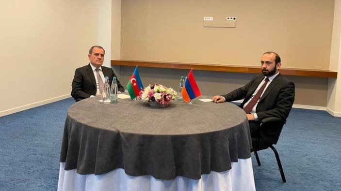 Ermenistan ve Azerbaycan arasında bakanlar düzeyinde ilk ikili görüşme