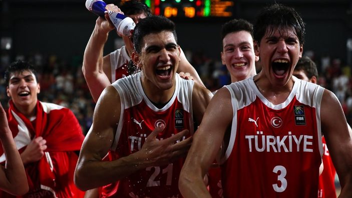 U18 Basketbol Milli Takımı finale çıktı