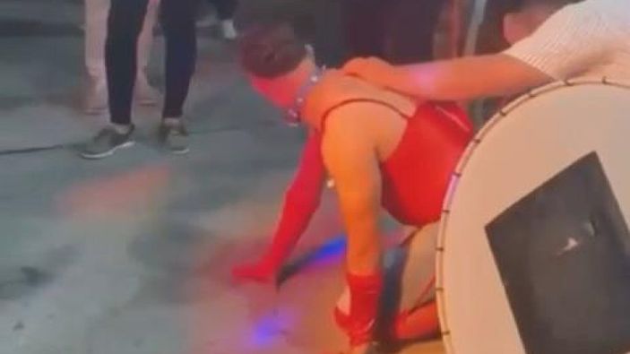 Bursa’da damada jartiyer giydirip tasma taktılar