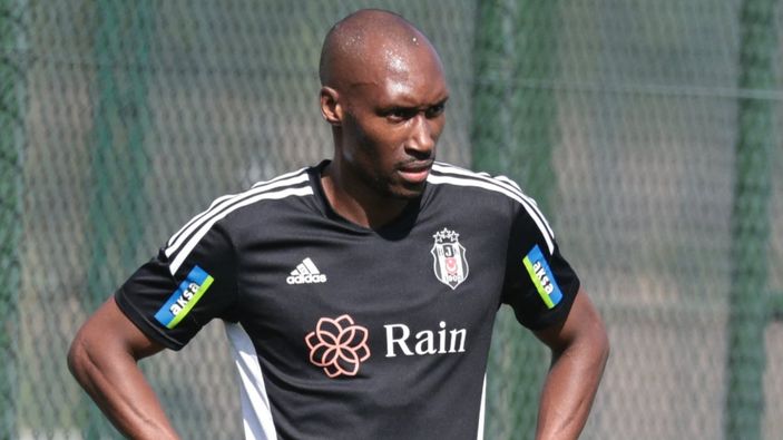 Beşiktaş'ta Atiba Hutchinson, takımla çalışmalara başladı