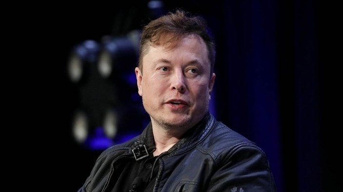 Elon Musk'ın 12 ton ağırlığındaki heykeli gündem oldu