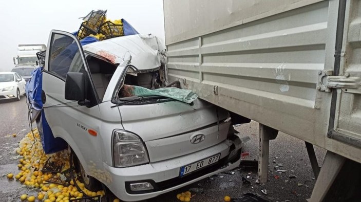 Bursa'da yoğun sis nedeniyle 22 araç kaza yaptı