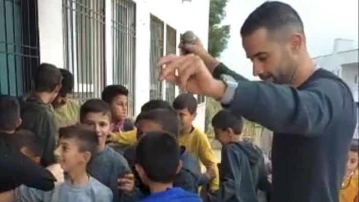 Mardin'de okul müdürü öğrencilerinin isteğini kırmadı