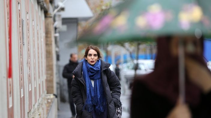 Ahlak polisi biriminin lağvedilmesinden sonra Tahran sokakları