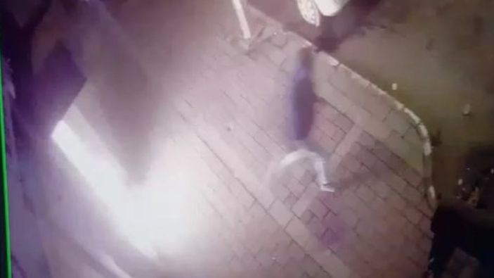 Bursa'da kız arkadaşının kaldığı oteli yaktı
