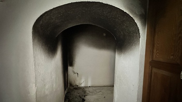 Kastamonu'da yabancı uyruklu çocuk camiyi ateşe verdi 