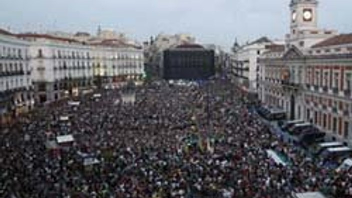 İspanya'da Öfkeliler yine meydanda