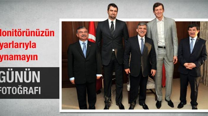 Abdullah Gül Ömer Aşık ve Mehmet Okur'la görüştü
