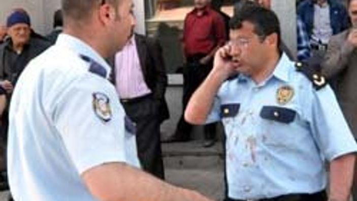 Polis müdürünün fedakarlığı-İzleyin