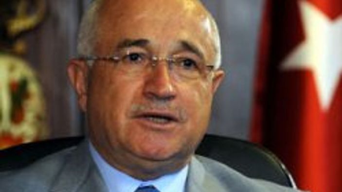 Cemil Çiçek'ten başörtülü vekil açıklaması