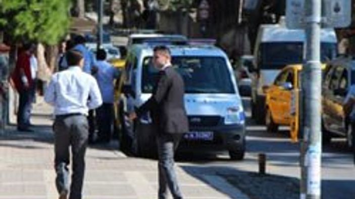 Başbakan Erdoğan'ın evinin önünde silah sesi