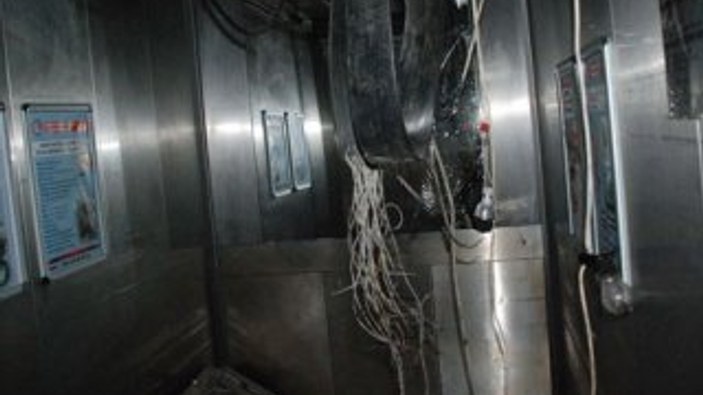 Adana'da hastanenin yolcu asansörü düştü