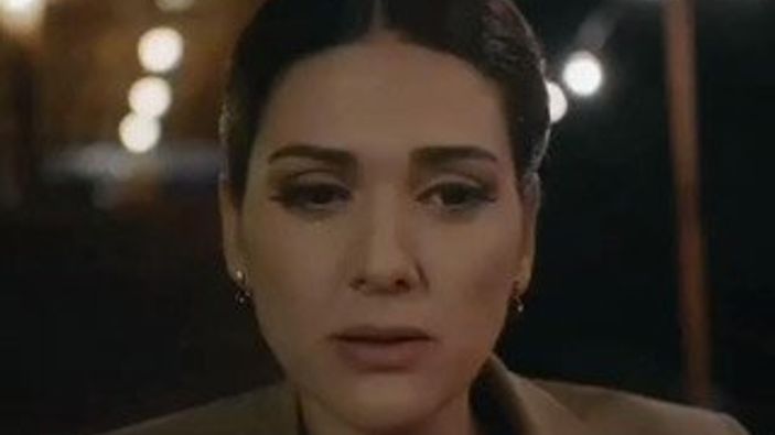 Karadayı'da Feride'den Nazım Hikmet şiiri - İzle