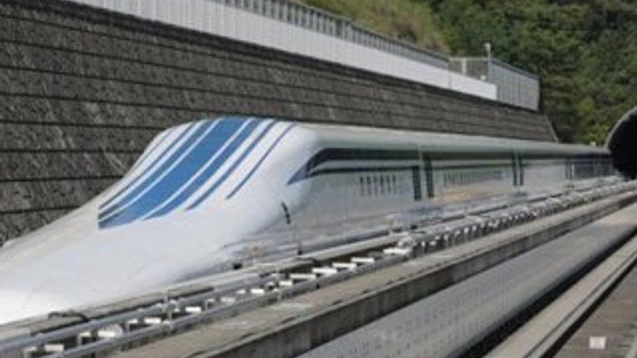 Japonların süper hızlı treni saatte 500 km hıza ulaştı