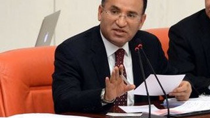 Bekir Bozdağ: Şehitlerimiz bu kan dursun diye şehit oldu