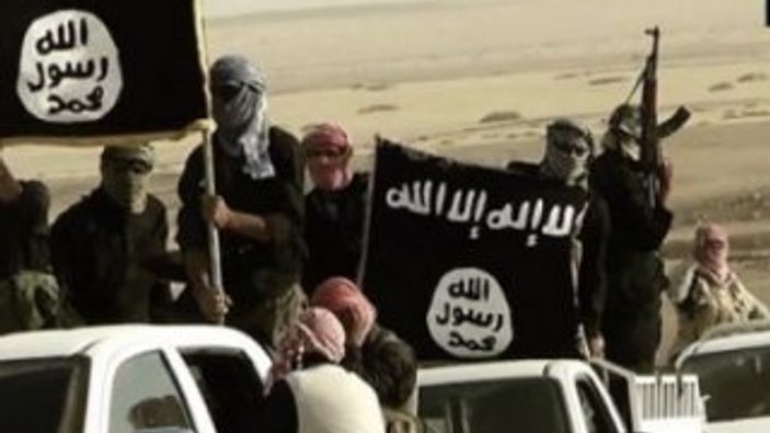 IŞİD elindeki bölgelerde saatleri ileri aldı