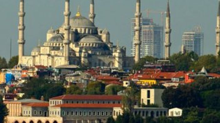 Tarihi silüeti bozan kulelerle ilgili şikayet geri alındı