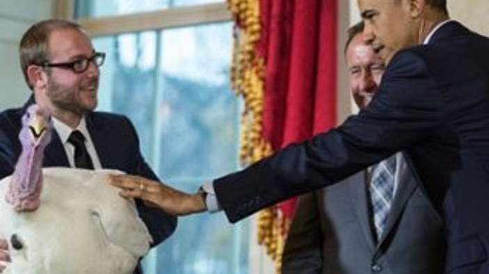 Obama Şükran Günü hindilerinin canını bağışladı