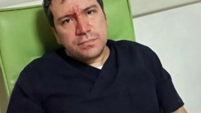 Adana'da Tıp Bayramı'nda doktoru dövdüler