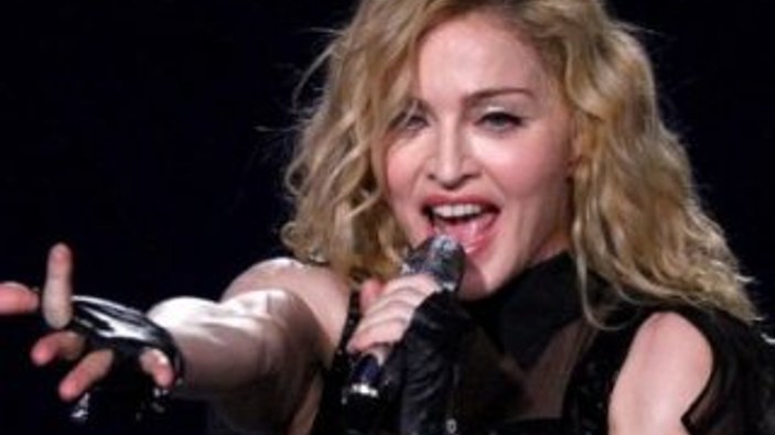 Madonna 19 yaşında yaşadığı tecavüzü anlattı