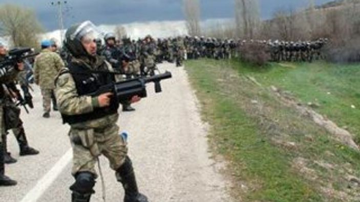 Tokat'ta HES eylemine jandarma müdahale etti