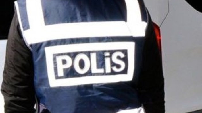 Diyarbakır'da uyuşturucu kuryesi 2 polis tutuklandı