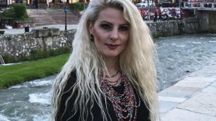 Boşnak vekil çocuklarının kaydını FETÖ okullarından sildi