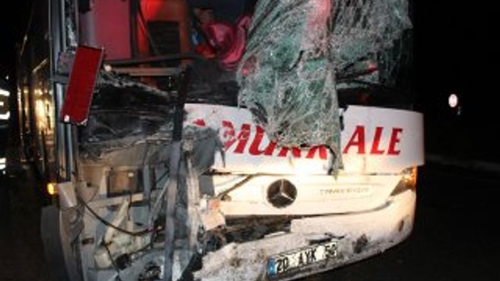 Afyon'da trafik kazası: 40 yaralı