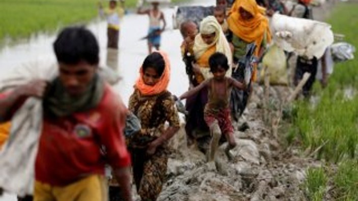 Arakanlı Müslümanlar Bangladeş sınırında mayına bastı