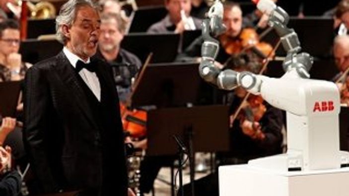 Orkestrayı 'yapay zeka' yönetti