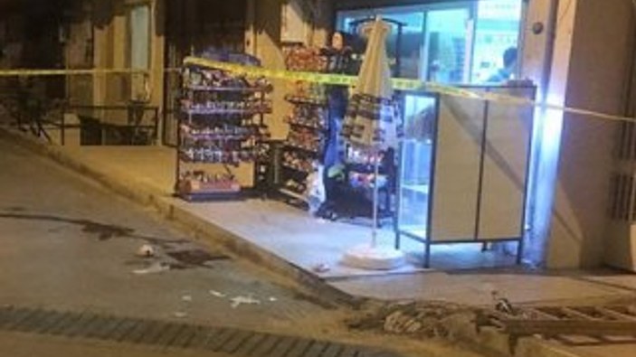 İzmir'de pompalı tüfekle baba oğulu vurdular