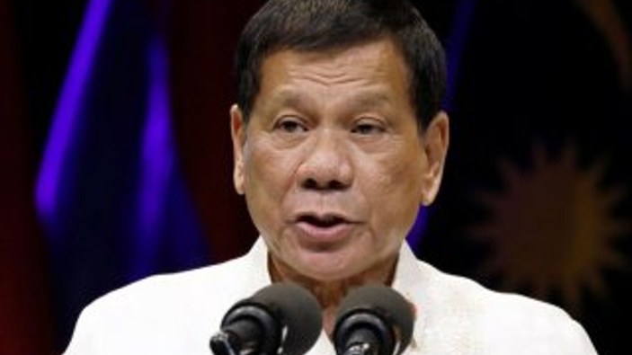 Duterte'den polise emir: Oğlum da olsa vurun