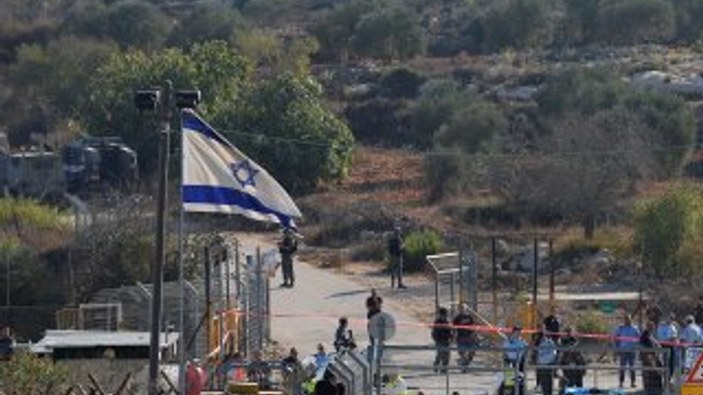 Batı Şeria'da 1 Filistinli 3 İsrailli'yi öldürdü