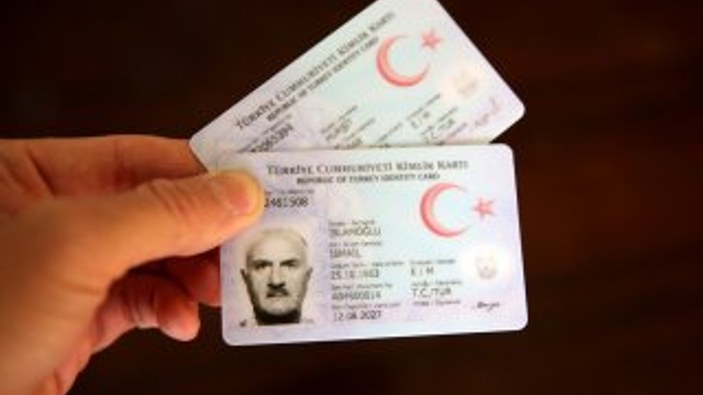 Ahıska Türklerine kimlik kartı veriliyor