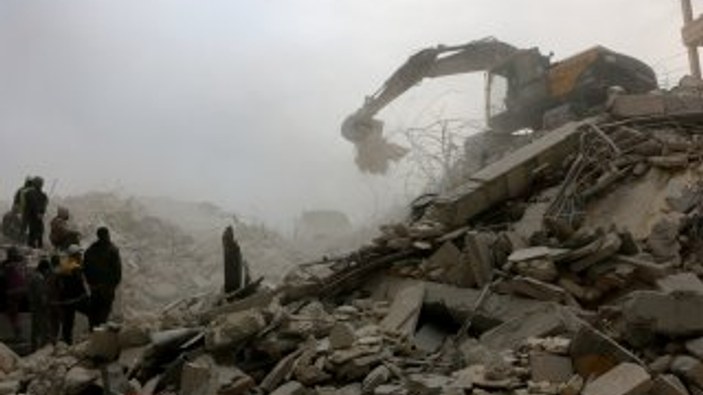 Rusya'nın İdlib'e yönelik hava saldırıları yoğunlaştı
