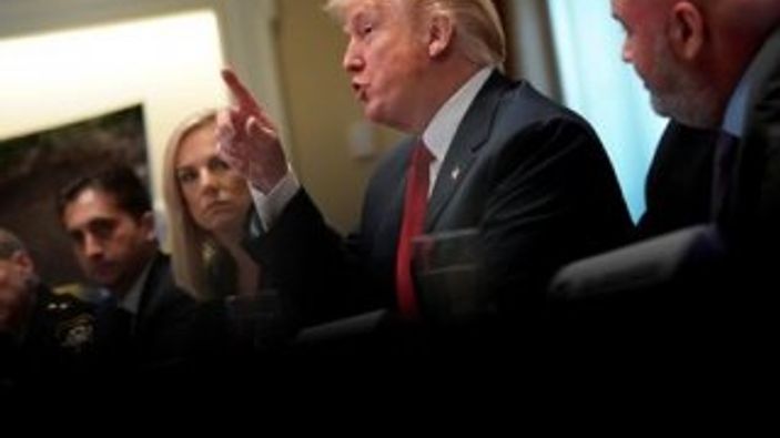 Trump: Hükümetin kapandığını görmek isterim
