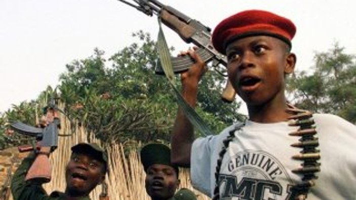 BM: On binlerce çocuk silahlı grupların elinde