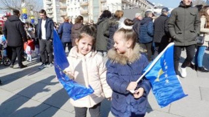Kosova, bağımsızlığının 10. yılını kutluyor