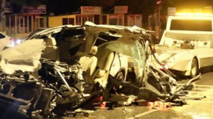 Buca'da trafik kazası: 1 kişi öldü 5 kişi yaralandı