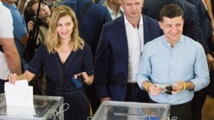 Ukrayna’da ilk kez bir parti tek başına iktidar oluyor